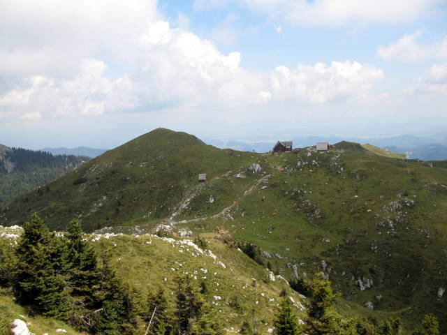 Pogled iz grebena na kočo