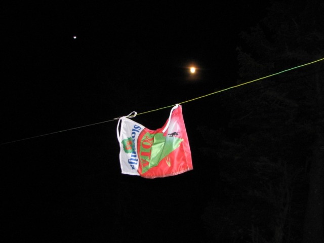 Dipol, zastavica, luna